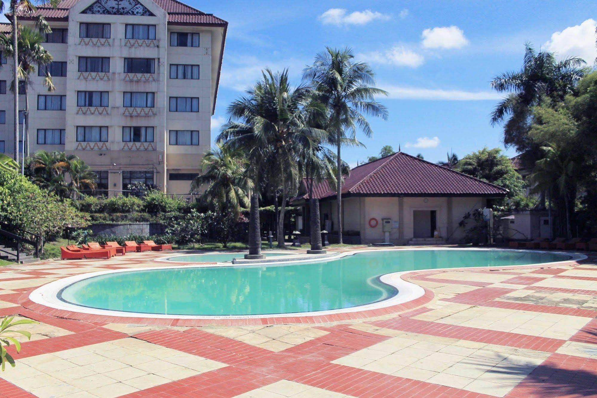 Le Grandeur Hotel Balikpapan Exteriér fotografie